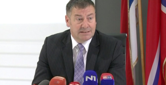 "Ljudi nam sami donose dokumenta"