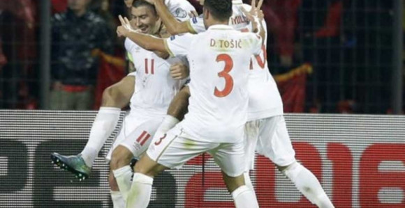 Tošić morao da se izvinjava zbog 3 prsta!