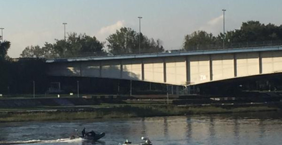 Pokušaj samoubistva na Brankovom mostu