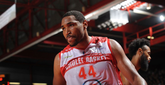 Džons potpisao za Partizan!