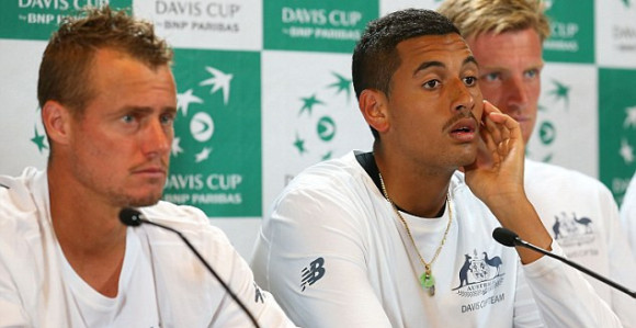 ДК: Хјуит преузима "кенгуре"!