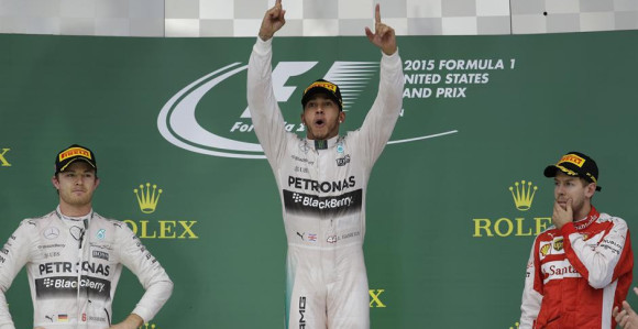 Mercedes slavi, ali ne i Rozberg!