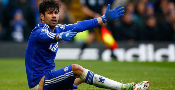 Video: Čovjek koji gađa druge slinama neće da se mijenja...!