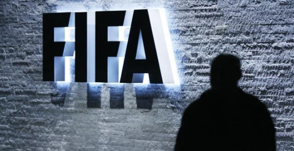 A šta mislite - da rasformiramo FIFA-u?!