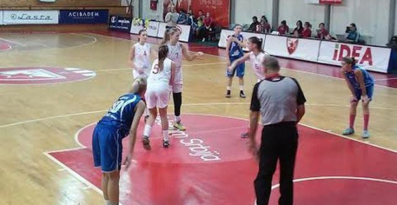 Nataša Kovačević ponovo igra i poentira!