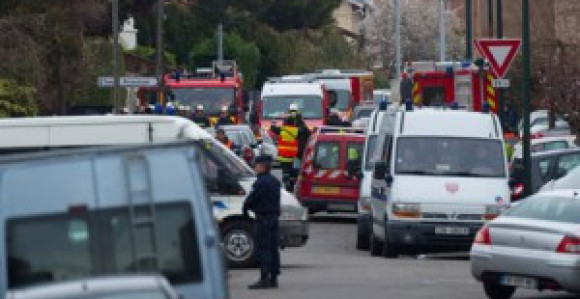 Merah nađen mrtav pošto je skočio kroz prozor