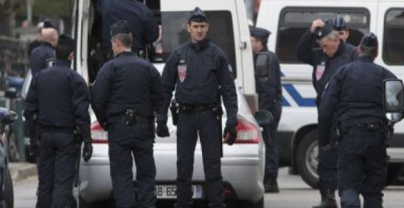 Ubio se inspektor zadužen za Šarli Ebdo