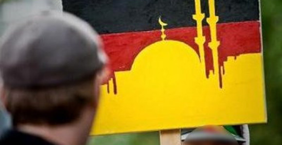Muslimani bi da Ramazan i Bajram u Njemačkoj budu neradni
