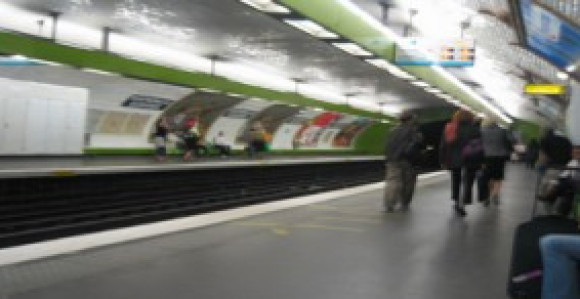 U atinskom metrou otkrivena eksplozivna naprava