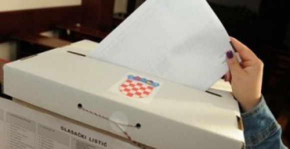Koaliciji HDZ-HSP najviše mandata, odziv tek 20,87 posto