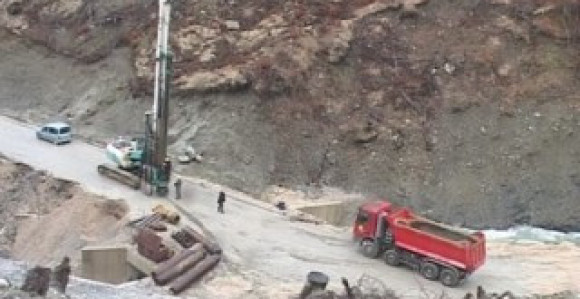 Ponovo se pojavilo klizište na Čemernu (VIDEO)