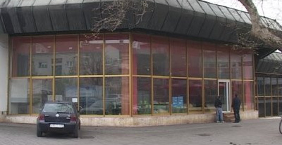 Otimanje za Dom omladine u Banjaluci (VIDEO)
