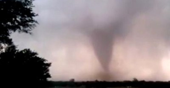 Smrtonosni tornado opustošio Teksas (VIDEO)