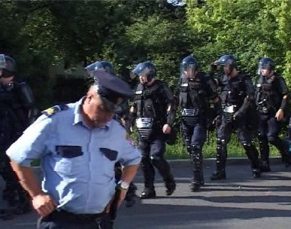 Vlast koristi policiju u disciplinovanju Vulića