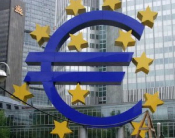Ministri finansija EU i privatni poverioci spasili Grčku