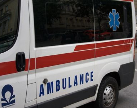 Хитна помоћ спасила живот провалнику
