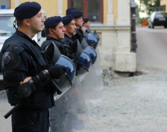 "Dvojezičnost" u Vukovaru čuvaju specijalci