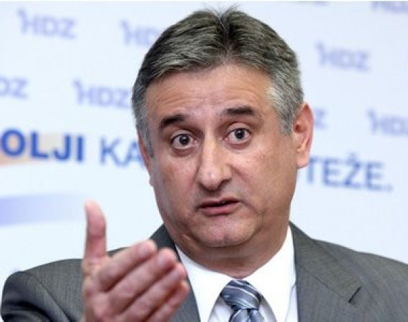 Karamarko: Ćirilične ploče nezakonite
