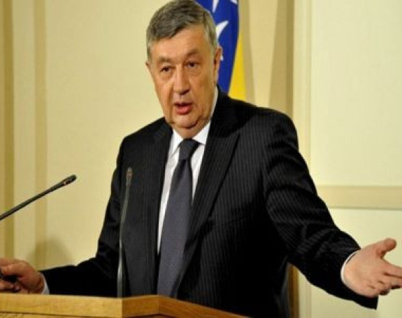 Za Sarajevo popis politička stvar