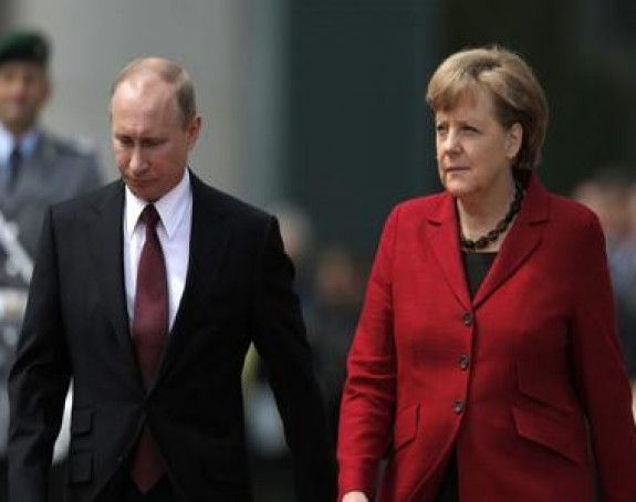 Merkelova traži pomoć od Putina