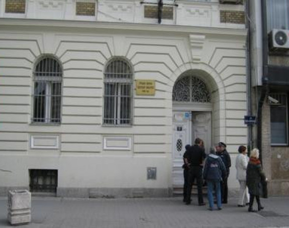 Тројица насилника српом и бејзболком претукли ученика!