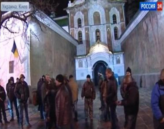 Kijev: Demonstranti upali u manastir