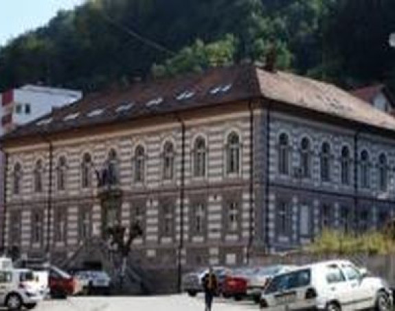 Вишак 70 одсто службеника у Сребреници, а примају нове