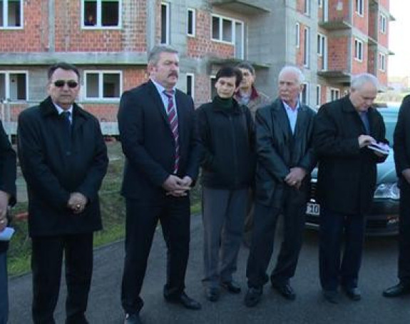 Stanovi za porodice poginulih (VIDEO)