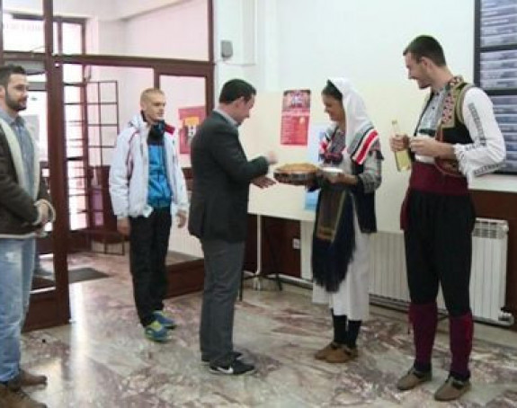 Студенти  из Косовске Митровице у Бањалуци (ВИДЕО)