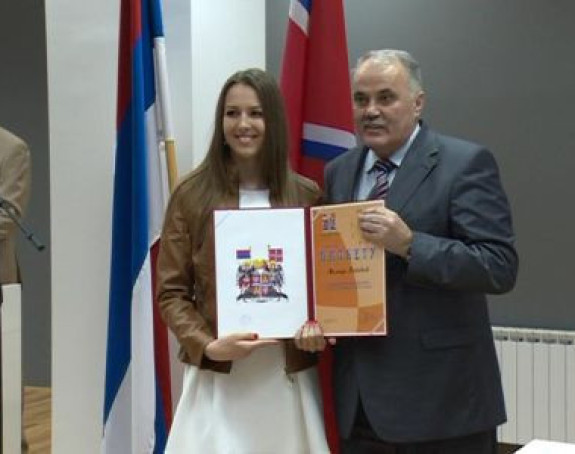 Милица Поповић најбоља у Источном Сарајеву (ВИДЕО)