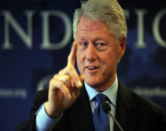 Клинтонов медијски прстен око Србије