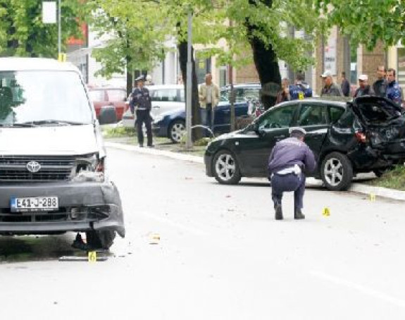 U Banjaluci se sudarili autobus i automobil