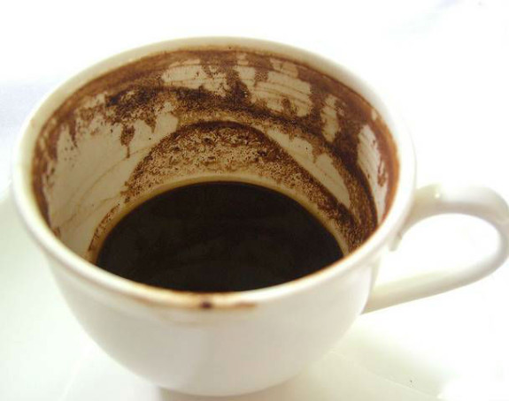 Ne bacajte toz od kafe 