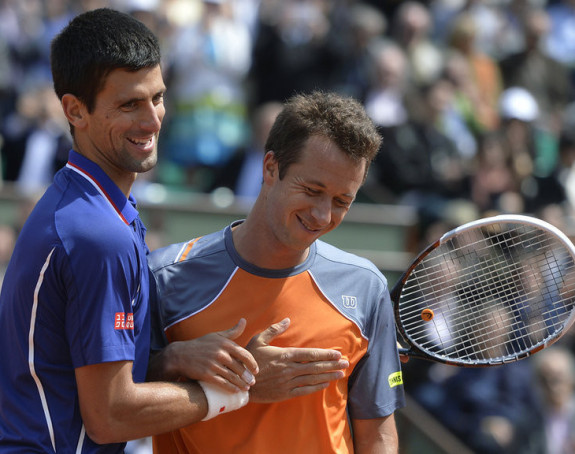 Nole teško do četvrtfinala