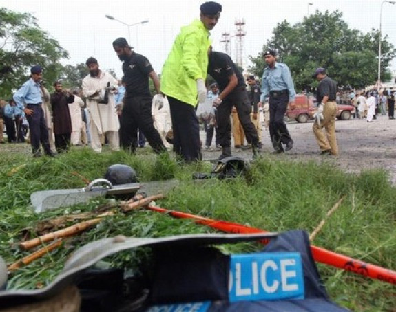 Pakistan: Stradalo desetoro djece