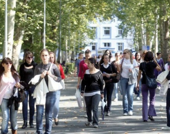 Ugrožene studente osloboditi školarine