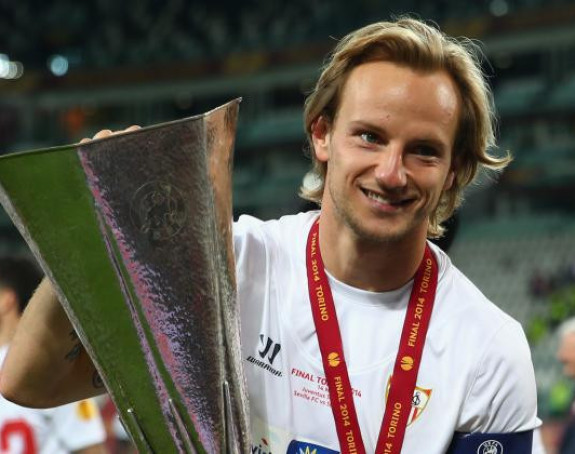 Pao dogovor - Rakitić je Barsin!