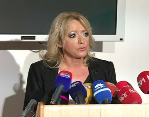 SDS: Vlada Srpske švercuje oružje