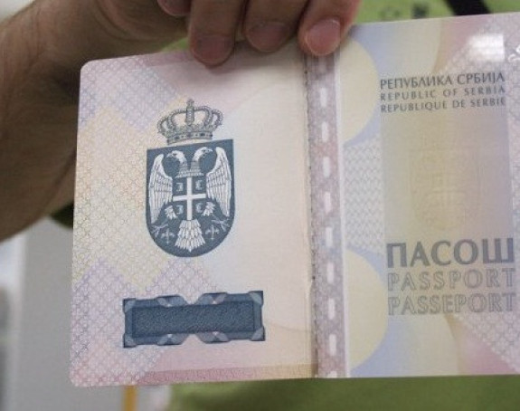 Nastavljeno predizborno foliranje naroda