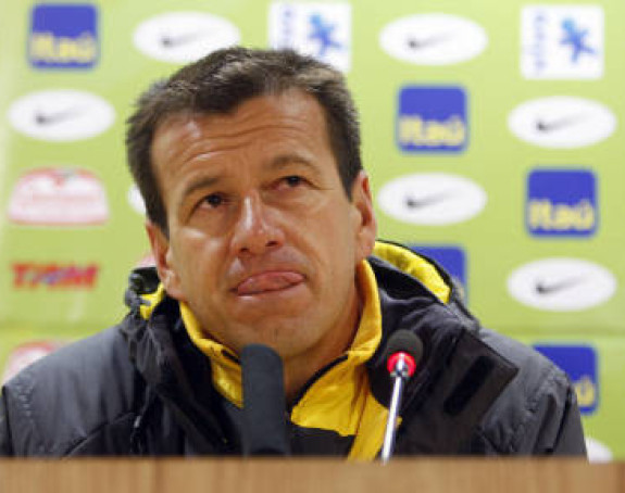 Dunga mijenja Skolarija