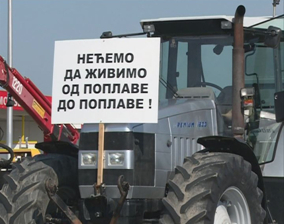 Pravite nasip ili dižemo ustanak!