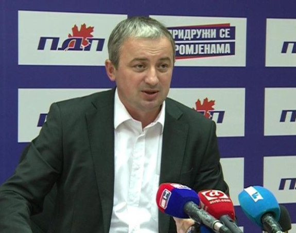 Građani ne vjeruju u SNSD-ove bajke 
