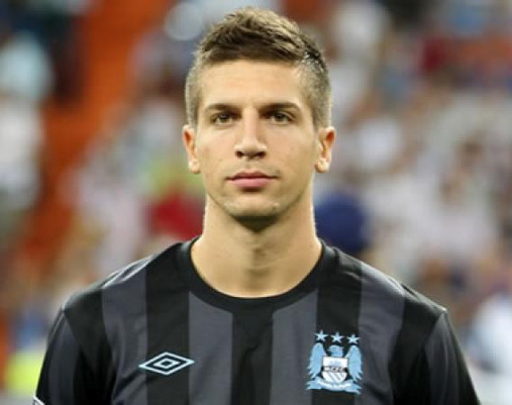 I Arsenal hoće Nastasića!