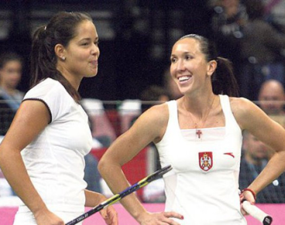 Jelena i Ana u 1/4-finalu Sinsinatija