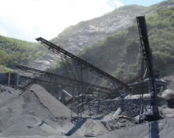 У урушавању рудника погинуло 18 особа 