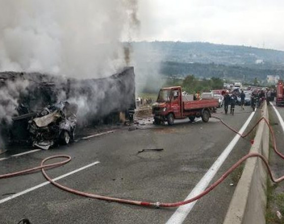  Nesreća u Grčkoj: Sudarilo se 35 vozila