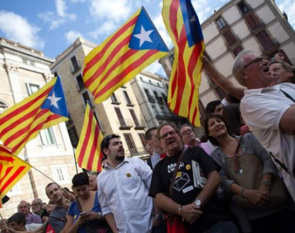 Каталонци за референдум, али по прописима 