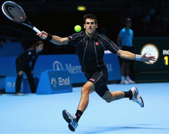 Ђоковић и даље први