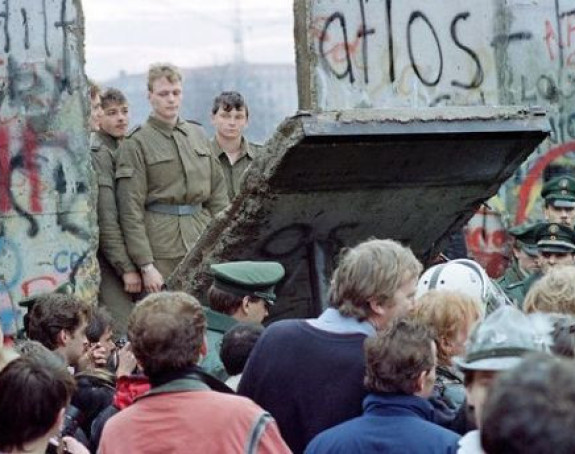 Da ne pade berlinski zid...
