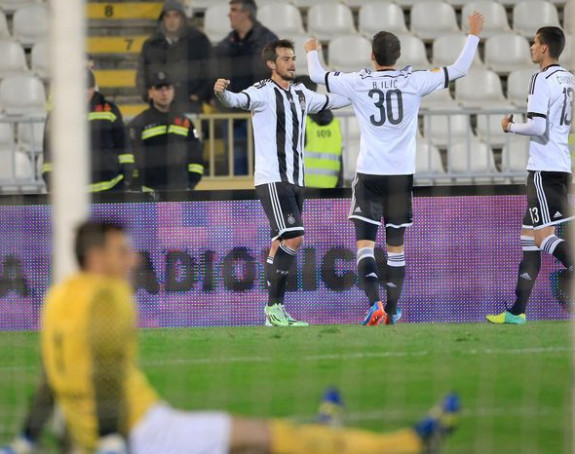Partizanu jesenja titula JSL!
